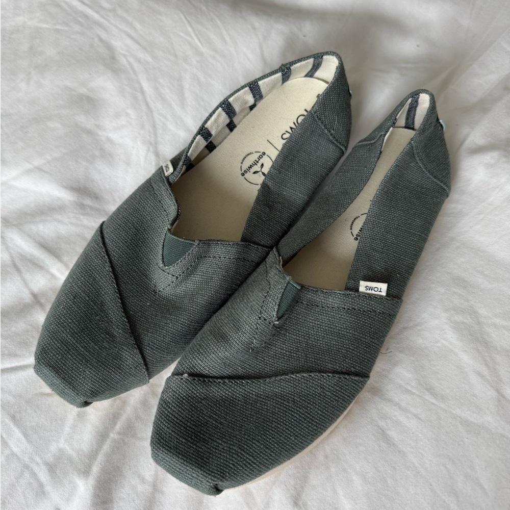TOMS Women's Canvas Slip-On Shoes - Gray